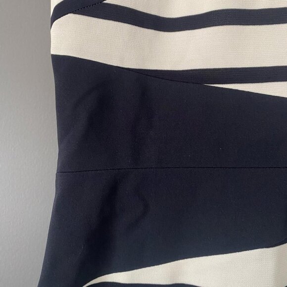 Escada Striped Dress Size 40 Bodycon Viscose Knit Corporate Chic - Picture 14 of 15